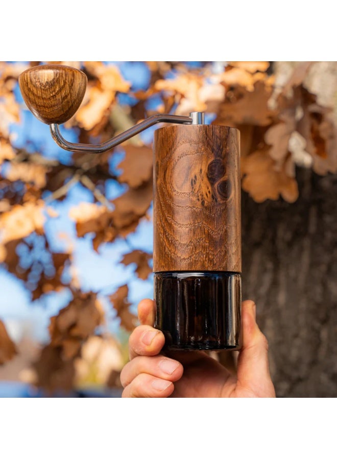 COMANDANTE C40 MK4 Nitro Blade Manual Coffee Grinder – Vintage Oak Royal, High-Nitrogen Stainless Steel Burrs, Precision Click Adjustment & Natural Oak Knob - Image 4